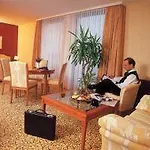 فندق Scandic
